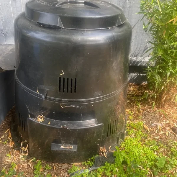 Compost bin
