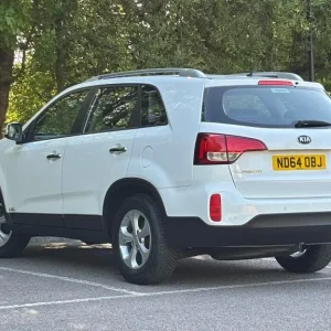 2014 Kia Sorento 2.2 CRDi KX-1 AWD Estate Diesel Manual - Image 4