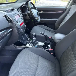 2014 Kia Sorento 2.2 CRDi KX-1 AWD Estate Diesel Manual - Image 6