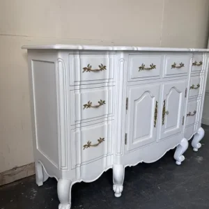 White French solid wood carved dresser with 8 drawers and gold fittings - Image 2