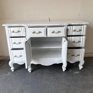 White French solid wood carved dresser with 8 drawers and gold fittings - Image 4