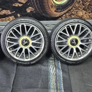 Fiat 500 17-inch alloy wheels with 4 tyres