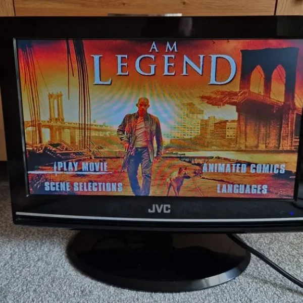 JVC 15" TV DVD Combo 12v/240v