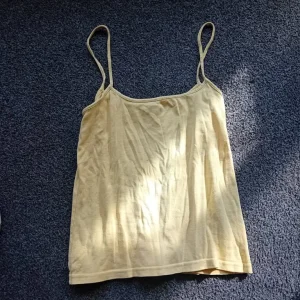 Bundle of clothes - Image 3