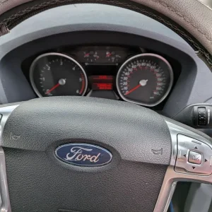 Ford S-Max MPV 2008 5-door - Image 3