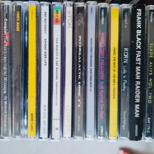 BOX OF 82 CD'S – INDIE, ROCK, RAGGAE