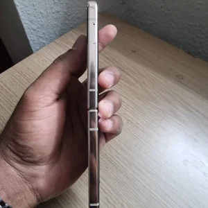 Samsung Galaxy Flip 4 128GB Unlocked 5G - Image 4