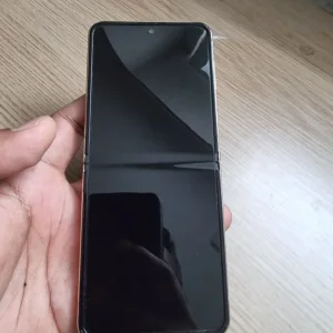 Samsung Galaxy Flip 4 128GB Unlocked 5G - Image 6