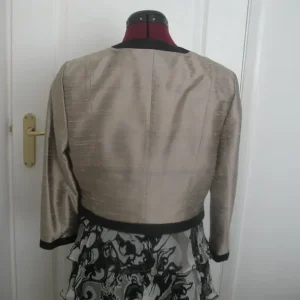 MOB/MOG 2 piece silk dress and jacket size 12 - Image 3