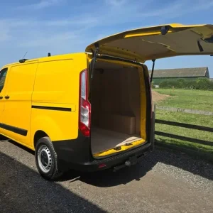 2022 Ford Transit Custom 2.0 EcoBlue Leader Panel Van - Image 4