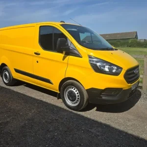 2022 Ford Transit Custom 2.0 EcoBlue Leader Panel Van - Image 7
