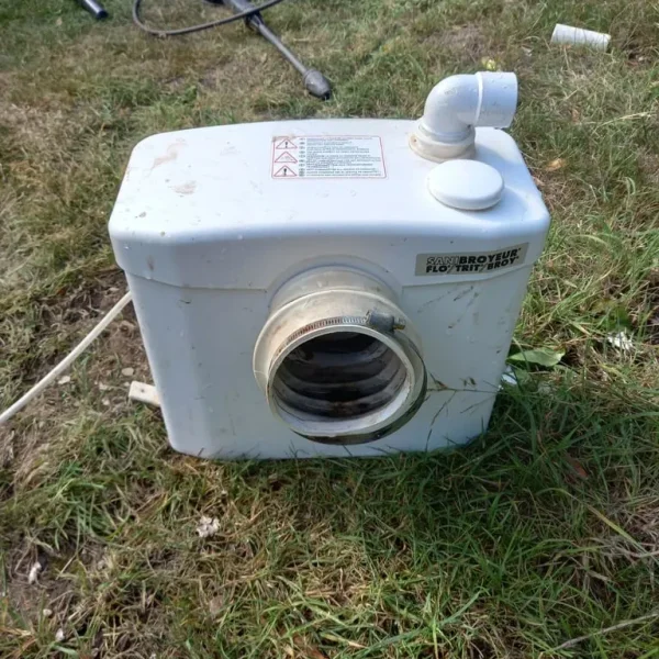 Saniflo broyeur macerator