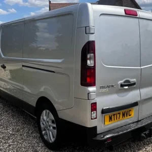 2017 Renault Trafic 1.6 dCi 125bhp Sport Nav Euro 6 - Image 3