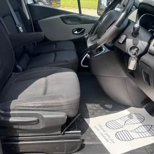 2017 Renault Trafic 1.6 dCi 125bhp Sport Nav Euro 6 - Image 8