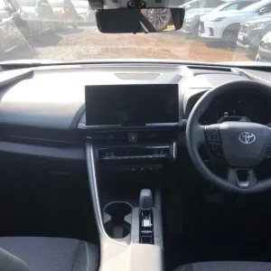 2024 Toyota C-HR 2.0 PHEV Excel 5dr CVT SUV Hybrid Automatic - Image 5