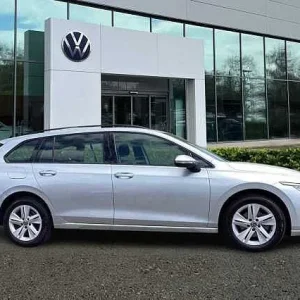 2023 Volkswagen Golf Estate 1.5 eTSI Life 5-door DSG - Image 4