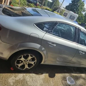 2010 Ford Mondeo Hatchback Manual 5-door - Image 2