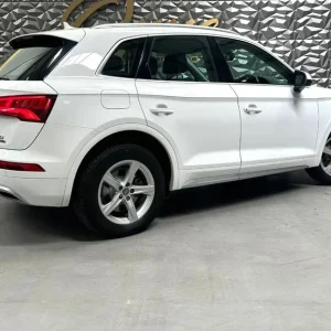 2018 AUDI Q5 2.0 TDI 40 Sport QUATTRO - Image 4