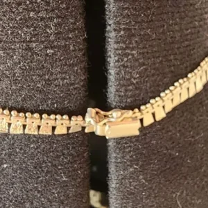Cleopatra-style silver necklace with red velvet box - Image 4