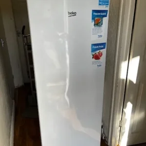 BEKO UPRIGHT FREEZER - Image 2