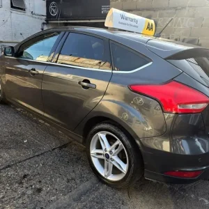 2017 Ford Focus 1.0T EcoBoost Zetec Edition 5-door hatchback - Image 5