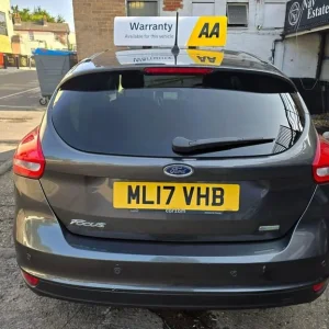 2017 Ford Focus 1.0T EcoBoost Zetec Edition 5-door hatchback - Image 6