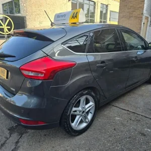 2017 Ford Focus 1.0T EcoBoost Zetec Edition 5-door hatchback - Image 7