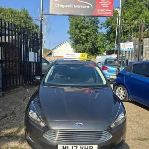 2017 Ford Focus 1.0T EcoBoost Zetec Edition 5-door hatchback