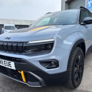 2025 Jeep Avenger 1.2 E-AWD e-Hybrid SUV - Image 4