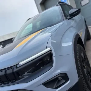 2025 Jeep Avenger 1.2 E-AWD e-Hybrid SUV - Image 5