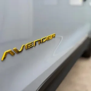 2025 Jeep Avenger 1.2 E-AWD e-Hybrid SUV - Image 7