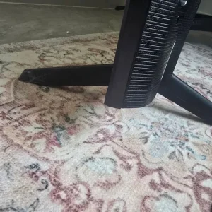 Hisense 75 inch TV - Broken screen - Image 4
