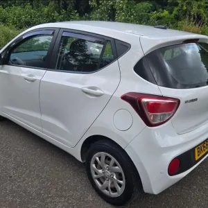 Hyundai I10 2018 1.0L Manual 5-door white hatchback - Image 7