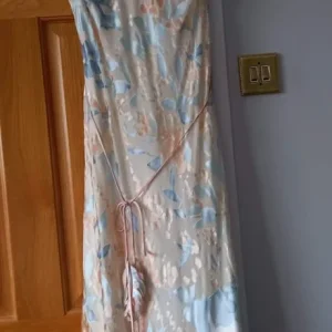 Ladies Fenwright Manson calf length dress with matching scarf - Image 2