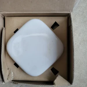 Ideal Standard white Wash Basin with waste cover - Image 5