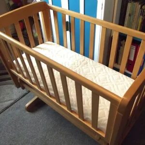 Solid Wood Babies Cot - Image 3