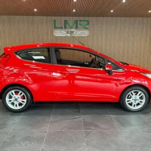 FORD FIESTA 1.3 ZETEC 2015 - Image 5