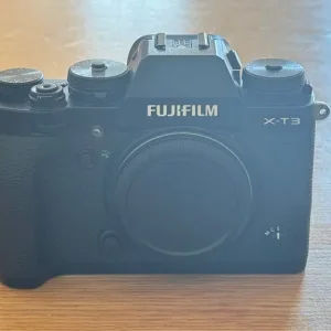 Fujifilm XT-3 Camera with XF16-80mm F4 R Lens - Image 3