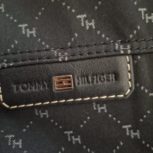 Large Tommy Hilfiger Bag