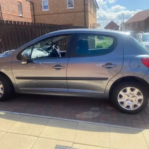 Peugeot 207 Hatchback 2009 Manual 1.36L 5-door - Image 2
