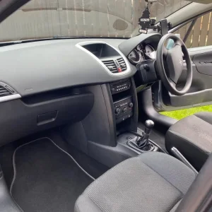 Peugeot 207 Hatchback 2009 Manual 1.36L 5-door - Image 3
