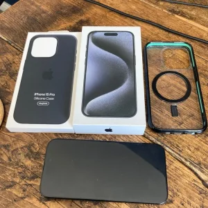 iPhone 15 Pro 256GB blue