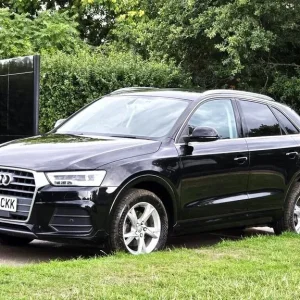 2025 Audi Q3 1.4 TFSi S Tronic Automatic - Image 4