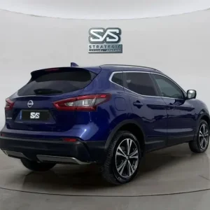 2017 Nissan Qashqai 1.6 dCi N-Connecta SUV - Image 6