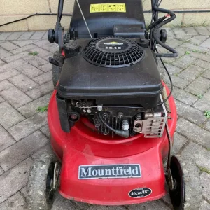Mountfield self-propelled petrol lawnmower with electric key start - Image 4