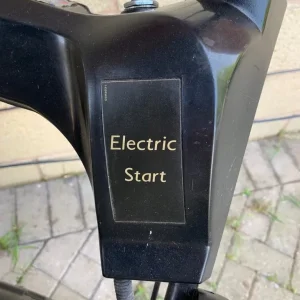 Mountfield self-propelled petrol lawnmower with electric key start - Image 7