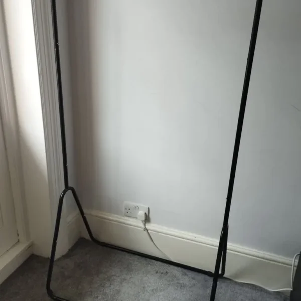 Great Condition Clothes Rail
