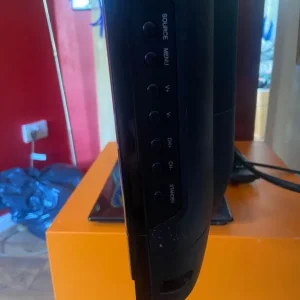 32-inch UMD TV with Remote and Multiple Inputs - Image 5