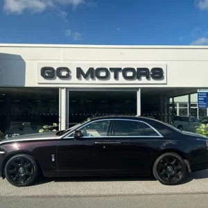 Rolls-Royce Ghost 6.6 V12 Auto – Black Kirsch Metallic, 3 Owners - Image 5