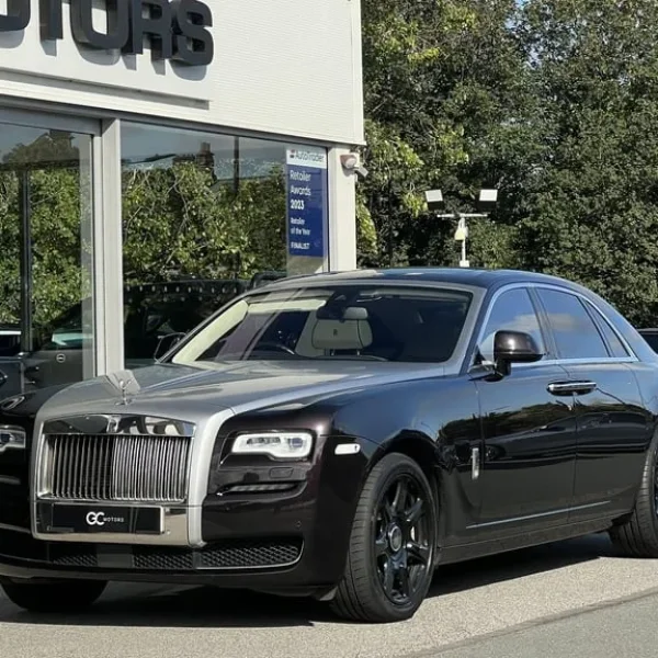 Rolls-Royce Ghost 6.6 V12 Auto – Black Kirsch Metallic, 3 Owners